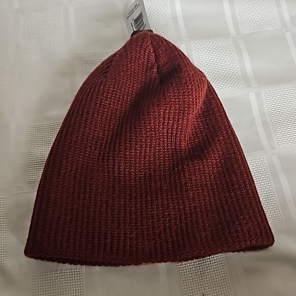 Oakley Women's Knitted Backbone Beanie Hat One Size Fired Brick - Picture 13 of 16